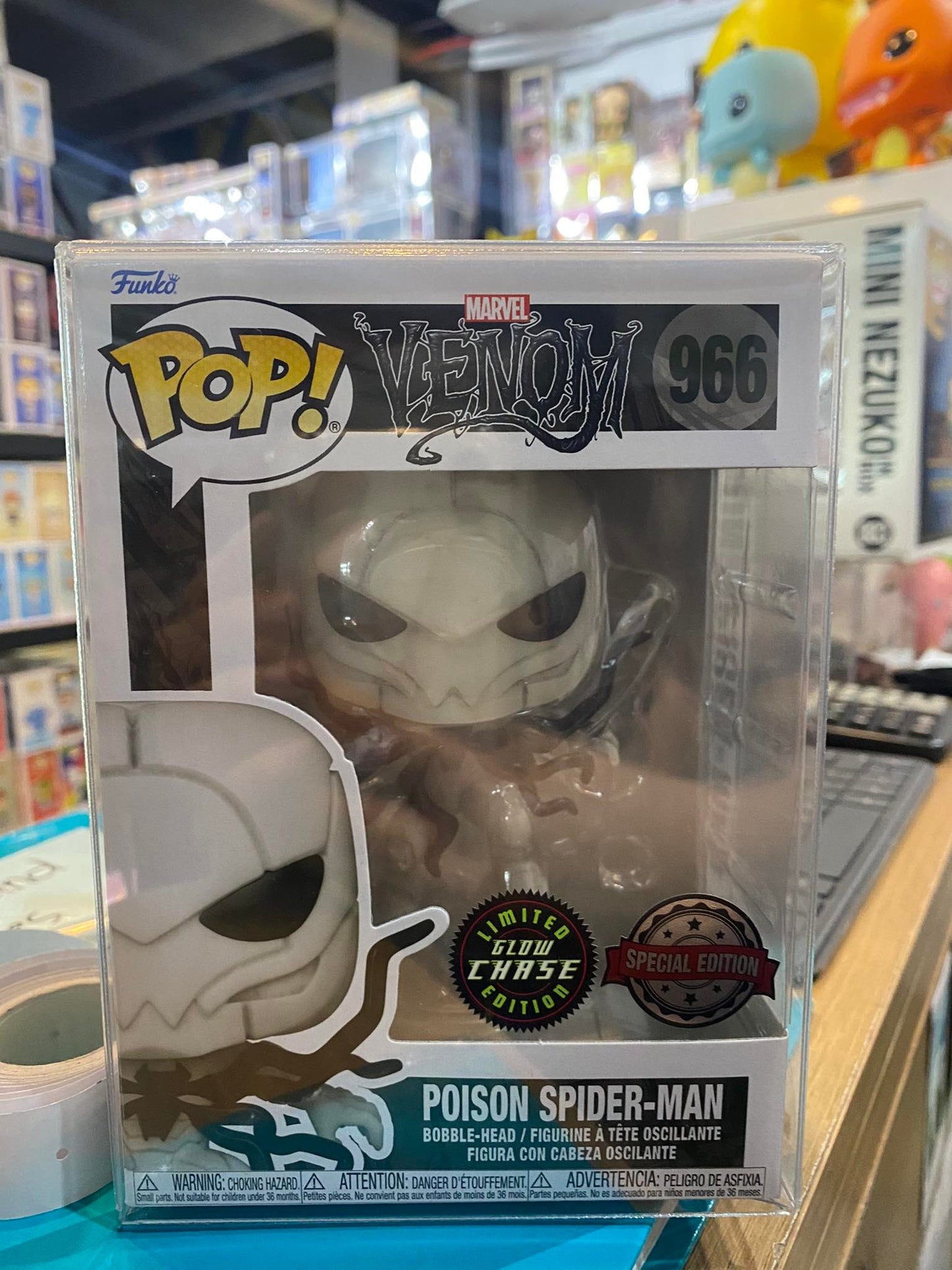 On Hand Poison Spider-Man Special Edition Chase